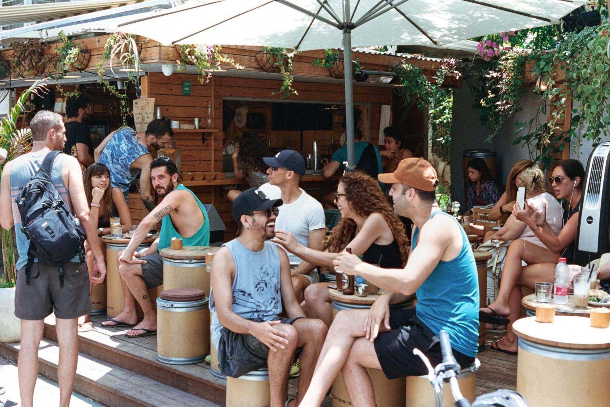 Wom Beach Pod Hotel - A Member Of Brown Hotels Tel Aviv Bagian luar foto